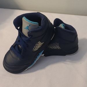 Air Jordan Retro 5 Toddler size 7 midnight